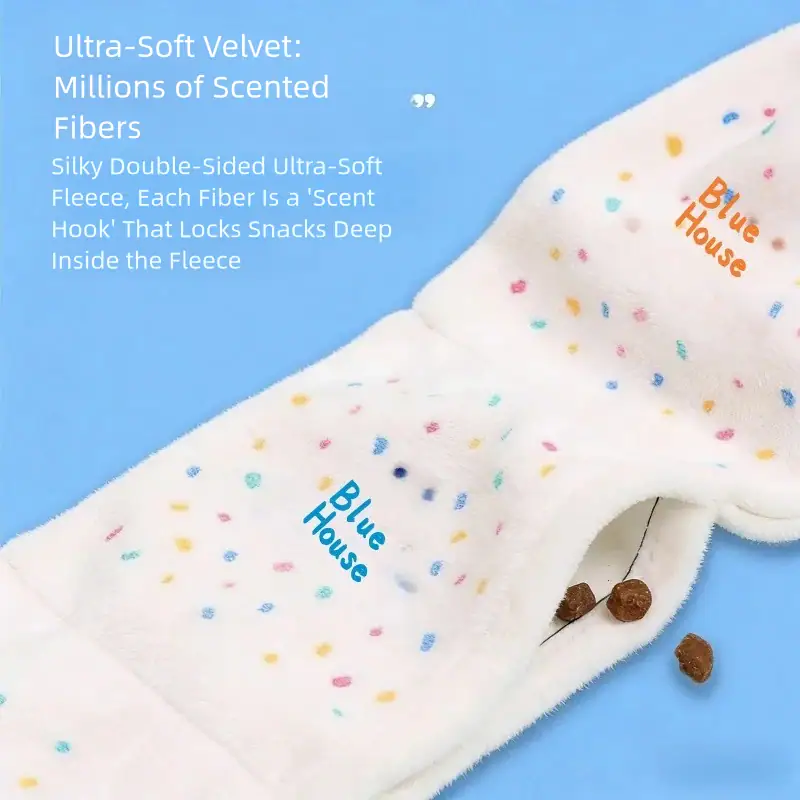 Close-up of HEOU Blue House ultra-soft velvet fleece blanket with colorful speckles and snack lock feature, ideal for cozy comfort.